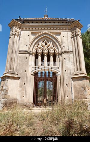 Chapelle gothique près de Guadalupe. Ermita del Humilladero. Caceres, Espagne Banque D'Images