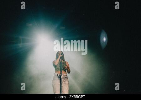 Copenhague, Danemark. 09 août 2024. La chanteuse et compositrice anglaise Jorja Smith donne un concert lors du festival de musique danois Syd for Solen 2024 à Copenhague Banque D'Images