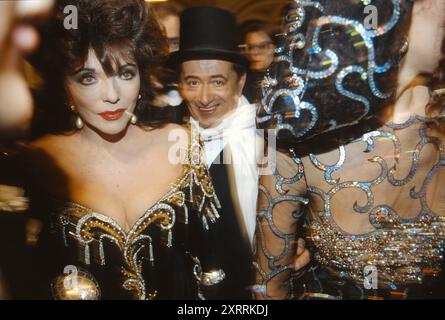 Wiener Opernball 1993 Wien, Staatsoper, 18.02.1993 Joan Collins, Richard Lugner 2. Opernballgast 1. weiblicher Wien Österreich *** Bal de l'Opéra de Vienne 1993 Vienne, Opéra d'État, 18 02 1993 Joan Collins, Richard Lugner 2 Bal de l'Opéra invité 1 femme Vienne Autriche vr 45527090 Banque D'Images