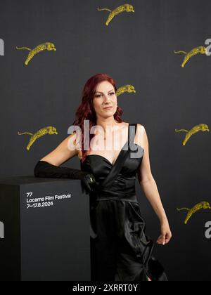 LOCARNO / SUISSE, 12 août 2024. L'actrice Mina Gajovic assiste à un photocall pour le film „cent mille milliards“ au 77e Festival du film de Locarno le 12 août 2024 à Locarno, en Suisse. Crédits : Walter Gilgen crédit : Walter Gilgen/Alamy Live News Banque D'Images