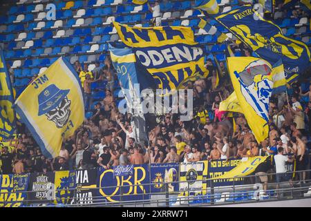 Naples, Italie. 10 août 2024. Les supporters du Modène FC lors du match de la Coppa Italia entre la SSC Napoli et le Modène FC au Stadio Diego Armando Maradona Naples Italie le 10 août 2024. Crédit:Franco Romano/Alamy Live News Banque D'Images