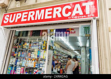 Barcelone Espagne, Catalogne Catalunya, Carrer Corsega L'Eixample, Supermercat dépanneur, entrée extérieure, espagnol hispanique Europe européenne Banque D'Images