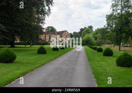 Steventon Manor, une grande maison de campagne et domaine dans le village de Steventon, Hampshire, Angleterre, Royaume-Uni Banque D'Images