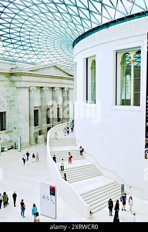 La Grande Cour au British Museum, Londres, Royaume-Uni. Banque D'Images