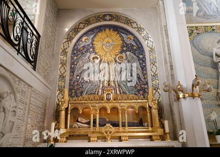 LA CHAPELLE DE NOTRE DAME DE LA MÉDAILLE MIRACULEUSE Banque D'Images