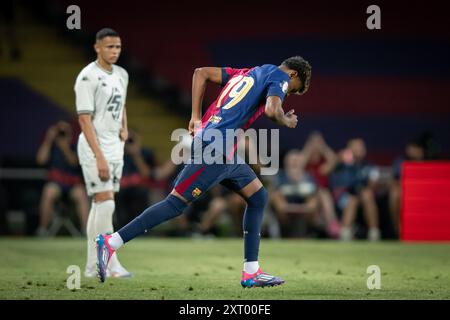 Lamine Yamal (FC Barcelone) regarde lors d'un Trophée Joan Gamper à Estadi Olimpic Lluis Companys à Barcelone, Espagne, le 12 août 2024. Photo de Felipe Mondino Banque D'Images