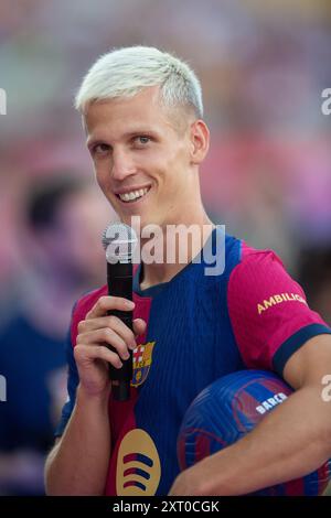 Barcelone, ESP. 12 août 2024. FC BARCELONE vs AS MONACO 12 août 2024 Dani Olmo avant le match entre le FC Barcelone et L'AS Monaco correspondant au Trophée Joan Gamper au stade Olimpic de Montjuic à Barcelone, Espagne. Crédit : Rosdemora/Alamy Live News Banque D'Images