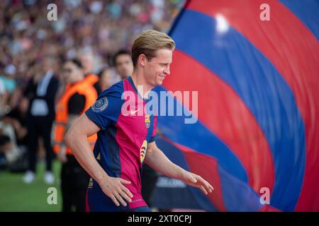 FC BARCELONE CONTRE AS MONACO. STADE OLIMPIC MONTJUIC, BARCELONE. Août 12,2024 FC BARCELONE vs AS MONACO août 12,2024 Frenkie de Jong 21 du FC Barcelone avant le match entre le FC Barcelone et L'AS Monaco correspondant au Trophée Joan Gamper au stade Olimpic de Montjuic à Barcelone, Espagne. Barcelona ESP Copyright : xs.xRosx Banque D'Images