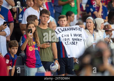 Barcelone, ESP. 12 août 2024. FC BARCELONE vs AS MONACO 12 août 2024 les fans du FC Barcelone lors du match entre le FC Barcelone et L'AS Monaco correspondant au Trophée Joan Gamper au stade Olimpic de Montjuic à Barcelone, en Espagne. Crédit : Rosdemora/Alamy Live News Banque D'Images