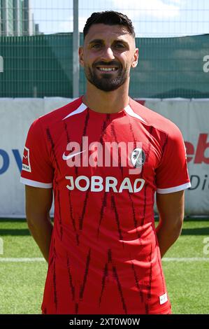 Fribourg, Allemagne. 08 août 2024. Fribourg, Allemagne - 08 août 2024 : Mediaday/séance photo avec 1. Bundesliga SC Freiburg Profis, Vincenzo Grifo No. 32 (photo de mediensegel/Sipa USA) crédit : Sipa USA/Alamy Live News Banque D'Images