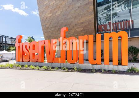 Fiserv Forum est une arène polyvalente située au cœur du centre-ville de Milwaukee et qui abrite les Milwaukee Bucks et Marquette Golden Eagles. Banque D'Images