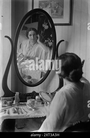 Amelita Galli-Curci, 1917 ans. Montre Amelita Galli-Curci (1882-1963), chanteuse d'opéra soprano italienne coloratura. Banque D'Images