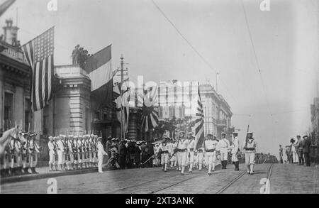 Troupes à Vladivostok, QG tchèque [?], entre c1915 et c1920. Banque D'Images