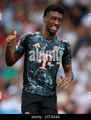 UNTERHACHING, ALLEMAGNE - 13 AOÛT : Kingsley Coman du Bayern Muenchen réagit lors du FC Bayern Munich vs WSG Tirol - pré-saison amical au Sportpark Unterhaching le 13 août 2024 à Unterhaching, Allemagne. © diebilderwelt / Alamy Live News Banque D'Images