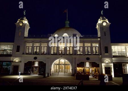 Spanish City un centre de restauration et de loisirs à Whitley Bay, la nuit, North Tyneside, Tyne & Wear, Angleterre, ROYAUME-UNI Banque D'Images