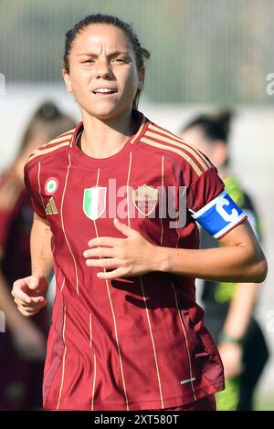 Cisterna Di Latina, Latium. 13 août 2024. Manuela Giugliano de L'AS Roma lors du match amical entre les femmes roms et les femmes napoloniennes au stade Domenico Bartolani, Cisterna di Latina, Italie, 13 août 2024. Crédit : massimo insabato/Alamy Live News Banque D'Images