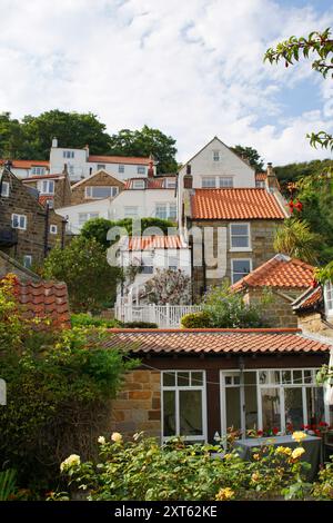 Les rues du village de Runswick Bay dans le Yorkshire du Nord, Angleterre, Royaume-Uni Banque D'Images