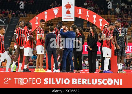 Milan remporte le 2Â° Trofeo Silvio Berlusconi - AC Milan-AC Monza - Stadio San Siro lors du Trophée Berlusconi - AC Milan vs AC Monza, match amical de football à Milan, Italie, le 13 août 2024 Banque D'Images