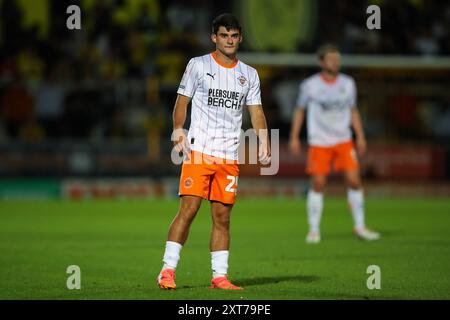 Rob Apter de Blackpool lors du match de la Carabao Cup Burton Albion vs Blackpool au Pirelli Stadium, Burton upon Trent, Royaume-Uni, 13 août 2024 (photo de Gareth Evans/News images) Banque D'Images