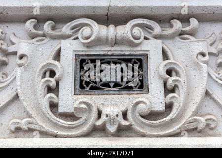 Ancien bâtiment du club de Shanghai, bâtiment de style néo-baroque au Bund, Huangpu, Shanghai, Chine. Détails. Banque D'Images