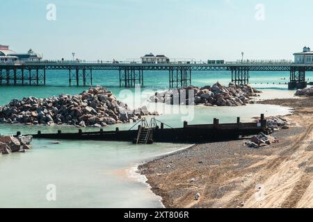 Améliorations de la défense maritime à Cromer Pier (gestion côtière) - Cromer, Angleterre, Royaume-Uni Banque D'Images