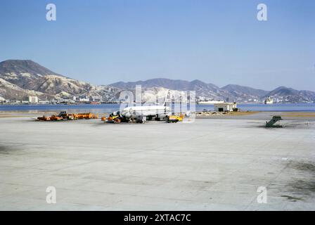 BOAC British Overseas Airways Corporation, de Havilland 106 Comet 4 avion de ligne, G-APDC, à l'aéroport de Kai Tai, Hong Kong, Asie au début des années 1960 Banque D'Images