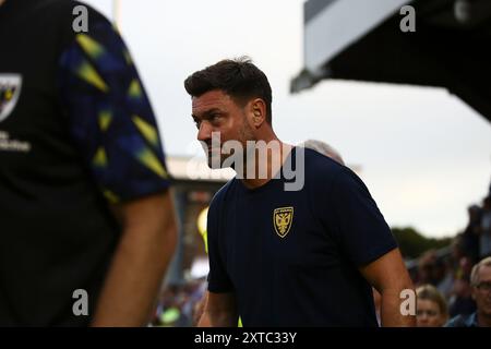 Johnnie Jackson, entraîneur de l'AFC Wimbledon, lors du match de la Carabao Cup entre Bromley et l'AFC Wimbledon à Hayes Lane, Bromley, mardi 13 août 2024. (Photo : Tom West | mi News) crédit : MI News & Sport /Alamy Live News Banque D'Images