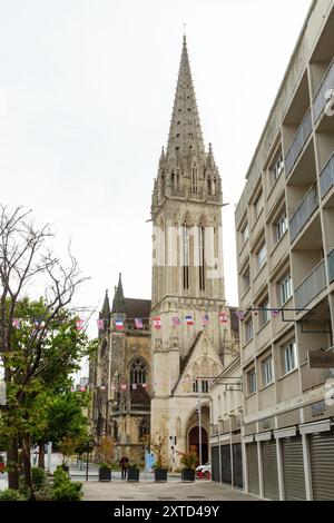 L'église Saint-Pierre est une église catholique romaine située sur la place Saint-Pierre au centre de Caen Normandie Banque D'Images
