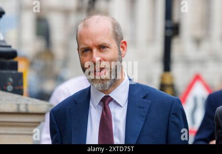 Londres, Royaume-Uni. 14 août 2024. Jonathan Reynolds arrive à la réunion. La vice-première ministre Angela Rayner et le secrétaire d'État aux affaires Jonathan Reynolds ont une réunion avec des dirigeants et des représentants syndicaux pour discuter du projet de loi sur les droits en matière d'emploi de LabourÕs. Crédit : Mark Thomas/Alamy Live News Banque D'Images