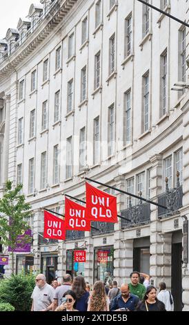 Boutique UNIQLO, Regent Street, Londres, Angleterre. Banque D'Images