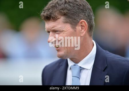 L'entraîneur Andrew Balding après le New Century monté par Oisin Murphy remporte le 15:30 British Stallion Studs EBF Stonehenge Stakes (listé) à l'hippodrome de Salisbury, Salisbury photo de Paul Blake/Alamy images Banque D'Images