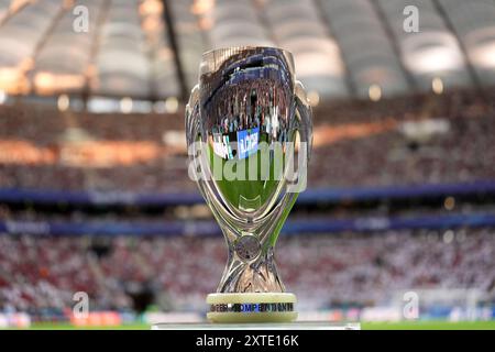 Varsovie, Pologne. 14 août 2024. Le trophée avant le match de Super Coupe de l'UEFA 2024 entre le Real Madrid et Atalanta - Super Coupe de l'UEFA 2024 au stade national - Sport, Football - Varsovie, Pologne - mercredi 14 août 2024 (photo Massimo Paolone/LaPresse) crédit : LaPresse/Alamy Live News Banque D'Images