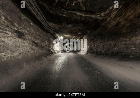 tunnel d'un site d'extraction de sel abandonné Banque D'Images