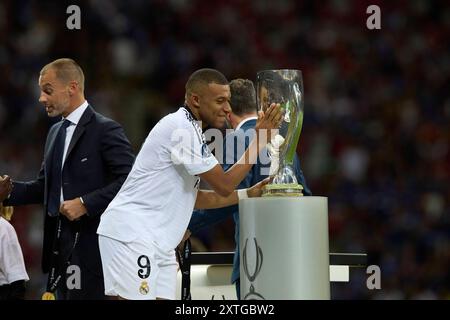 Varsovie, Pologne. 14 août 2024. 14 août 2024, Varsovie, Masovian, Pologne : Stadion Narodowy, Varsovie, match de Super Coupe de l'UEFA Real Madrid vs Atalanta ; sur l'image : Mbappe 900/cordon Press Credit : CORDON PRESS/Alamy Live News Banque D'Images