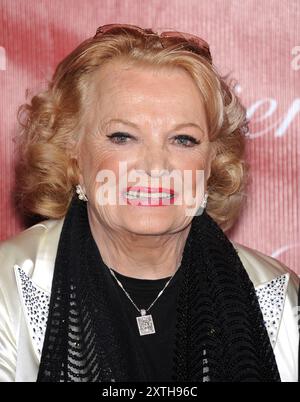 Palm Springs, États-Unis. 14 août 2024. La légendaire actrice Gena Rowlands, 94 ans, est décédée le 14 août 2024 à son domicile, entourée de famille à Indian Wells, CA. Elle luttait contre la maladie d'Alzheimer depuis 5 ans.-------------------------------------------------------- 4 janvier 2014 Palm Springs, CA Gena Rowlands 25e Gala annuel des prix du Festival international du film de Palm Springs au Palm Springs Convention Center © Lisa OConnor/AFF-USA.com crédit : AFF/Alamy Live News Banque D'Images