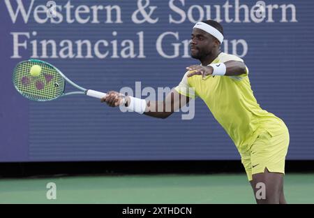 14 août 2024 : Frances Tiafoe (États-Unis) bat Lorenzo Musetti (ITA) 6-2, 6-3, au Western & Southern Open joué au Lindner Family Tennis Center à Mason, Ohio. © Leslie Billman/Tennisclix/CSM (image crédit : © Leslie Billman/Cal Sport Media) Banque D'Images