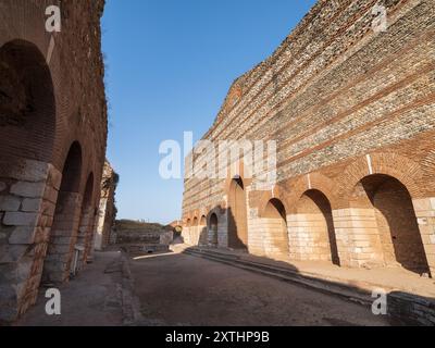 Vue intérieure de la synagogue de Sardis. L'ancienne ville de Sardes ou Sardeis. La ville de Sard, capitale des Lydiens. Turquie Banque D'Images