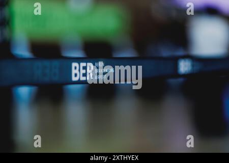 Schoenefeld, Deutschland. 12 août 2024. Ruban adhésif à l'aéroport de Berlin Brandenburg 'Willy Brandt' (BER) à Schoenefeld, 12 août 2024. Crédit : dpa/Alamy Live News Banque D'Images