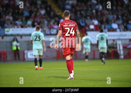 Crawley Town's Toby Mullarkey pendant le match du premier tour de la EFL Carabao Cup entre Crawley Town et Swindon Town au Broadfield Stadium , Crawley , Royaume-Uni - 13 août 2024 photo Simon Dack / images téléphoto usage éditorial seulement. Pas de merchandising. Pour Football images, les restrictions FA et premier League s'appliquent inc. aucune utilisation d'Internet/mobile sans licence FAPL - pour plus de détails, contactez Football Dataco Banque D'Images