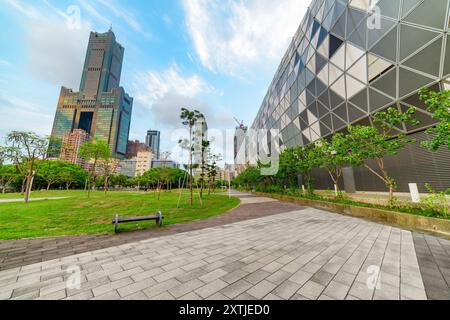 Vue imprenable sur Singuang Riverside Park et 85 Sky Tower Banque D'Images