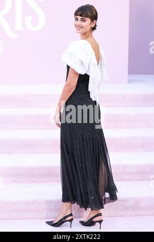 Hollywood, États-Unis. 14 août 2024. HOLLYWOOD, LOS ANGELES, CALIFORNIE, États-Unis - 14 AOÛT : Taylor Hill arrive à la première à Los Angeles de 'Emily in Paris' saison 4 part 1 de Netflix qui s'est tenue au Théâtre égyptien Hollywood le 14 août 2024 à Hollywood, Los Angeles, Californie, États-Unis. (Photo de Xavier Collin/image Press Agency) crédit : image Press Agency/Alamy Live News Banque D'Images