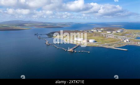 Sullom Voe Oil terminal sur les îles Shetland actuellement géré par Enquest, anciennement BP, connu pour l'importation de pétrole brut Brent et construit dans les années 1970 Banque D'Images