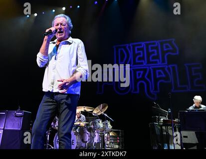 Hollywood FL, États-Unis. 14 août 2024. Deep Purple Perform pendant =1 More Time Tour : Celebrating 50 Years of Smoke on the Water Tour au Hard Rock Live qui se tient au Seminole Hard Rock Hotel & Casino le 14 août 2024 à Hollywood, Floride. Crédit : Mpi04/Media Punch/Alamy Live News Banque D'Images