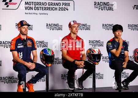 Red Bull Ring, Spielberg, Autriche. 15 août 2024. 2024 MotoGP d'Autriche, jour de l'arrivée ; Brad Binder, Pedro Acosta, ai Ogura lors de la conférence de presse pré-événement au MotoGP autrichien crédit : action plus Sports/Alamy Live News Banque D'Images