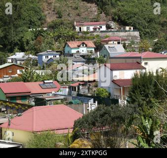 Hellbourg, village coloré du cirque de Salazie, Réunion. Destination de voyage île Mascareignes avec architecture créole. Banque D'Images