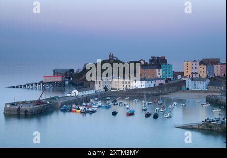 Ville balnéaire de Tenby sur la côte du Pembrokeshire au pays de Galles au Royaume-Uni Banque D'Images