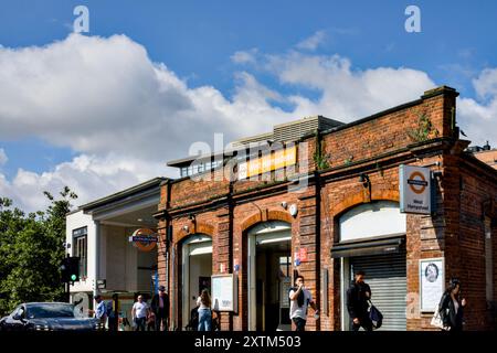 West Hampstead Overground Station, Borough of Camden, Londres, Angleterre, Royaume-Uni Banque D'Images