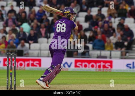 Leeds, Angleterre, 31 juillet 2021. Harry Brook battant pour les Superchargeurs du Nord contre les Invincibles ovales dans les cent à Headingley. Crédit : Colin Edwards Banque D'Images