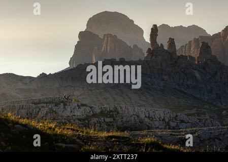 Belle chaîne de montagnes à Tre Cime, Dolomites Banque D'Images