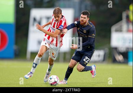 Tromso 20240815. Jens Hjerto-Dahl de Tromso et Liam Donnelly de Kilmarnock lors de la Coupe d'Europe de football entre Tromso et Kilmarnok écossais à Romssa Arena. Photo : Rune Stoltz Bertinussen / NTB Banque D'Images